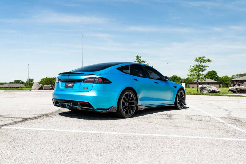 2022 Tesla Model S Plaid