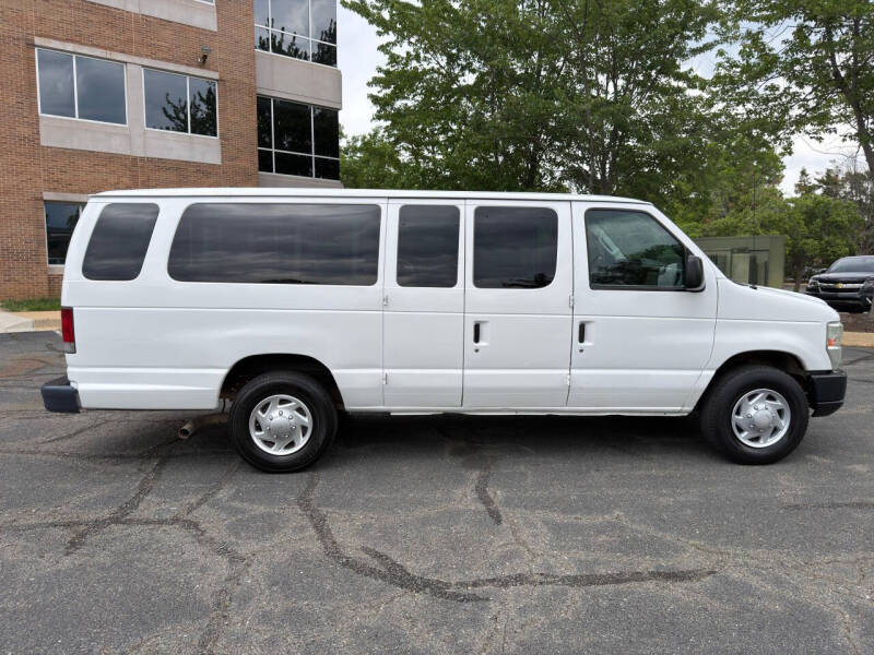 2010 Ford E-Series E-350 SD XL