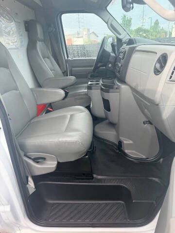 2022 Ford E-Series E-350 SD