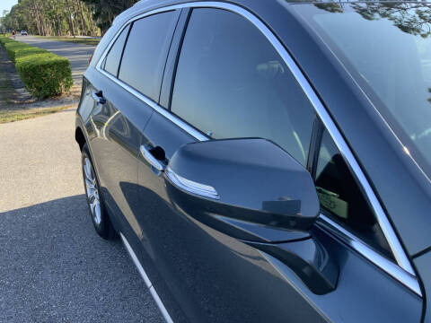 2021 Cadillac XT4 Premium Luxury