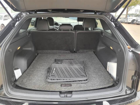 2023 Volkswagen Atlas Cross Sport SE