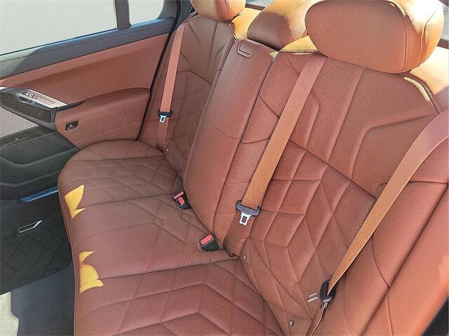 2026 BMW 7 Series 750e xDrive