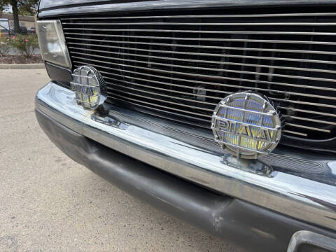 2003 Ford E-Series E-250 SD