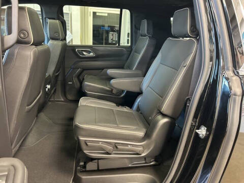 2023 GMC Yukon XL SLT