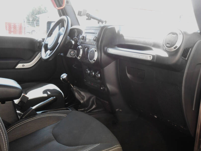 2017 Jeep Wrangler Sahara