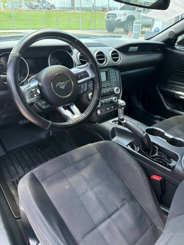 2018 Ford Mustang