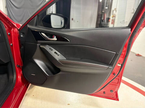 2015 Mazda MAZDA3 s Touring