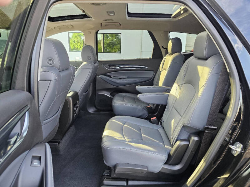 2021 Buick Enclave Essence