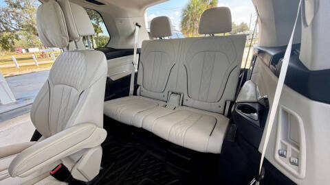 2022 BMW X7 xDrive40i