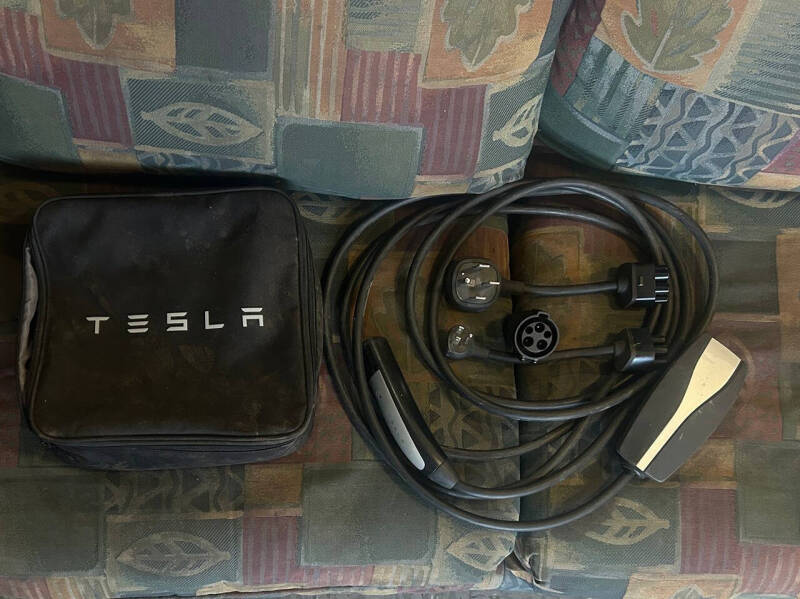 2018 Tesla Model S 75D