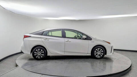 2022 Toyota Prius LE
