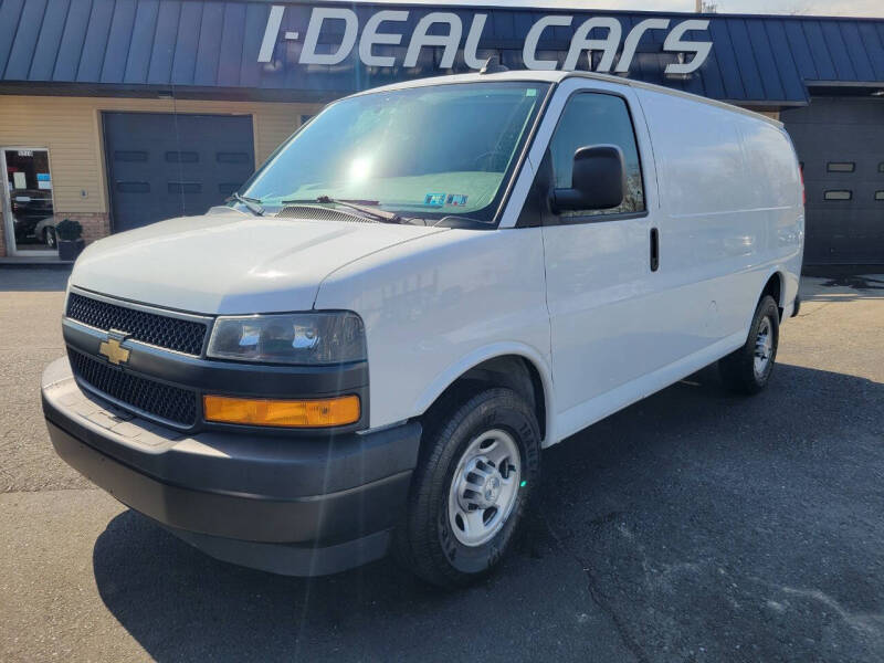 2019 Chevrolet Express Cargo Work Van's photo
