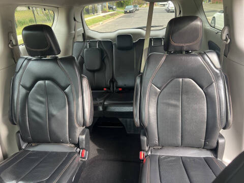 2018 Chrysler Pacifica Touring L
