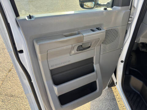 2016 Ford E-Series E-350 SD