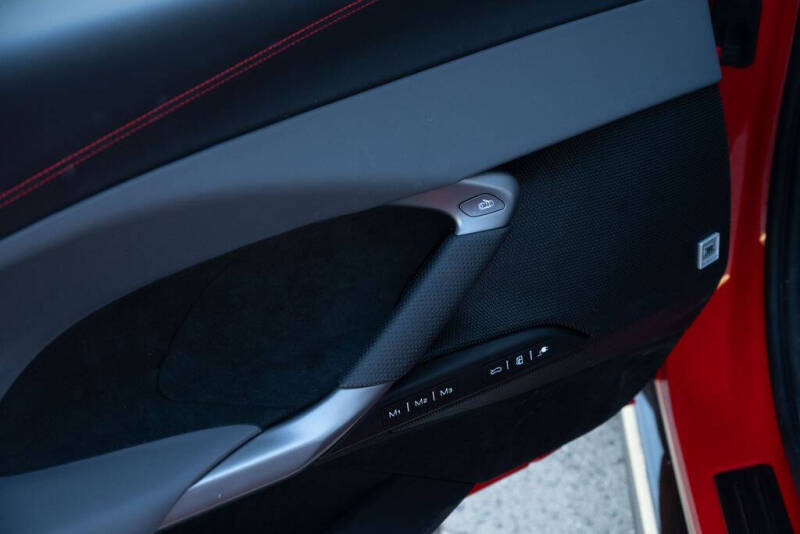 2024 Ferrari 296 GTS