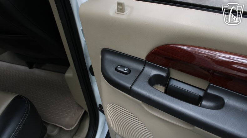2005 Ford Excursion Eddie Bauer