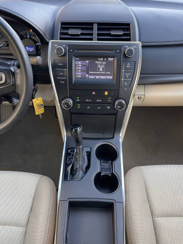 2015 Toyota Camry LE