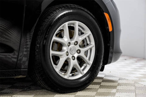 2020 Chrysler Voyager LXi