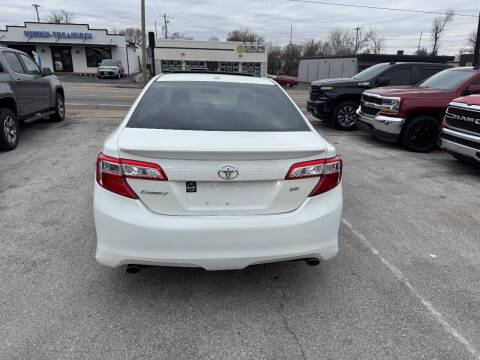 2014 Toyota Camry SE V6