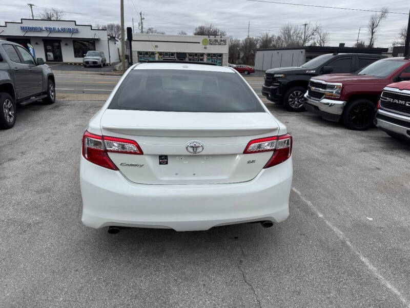 2014 Toyota Camry SE V6