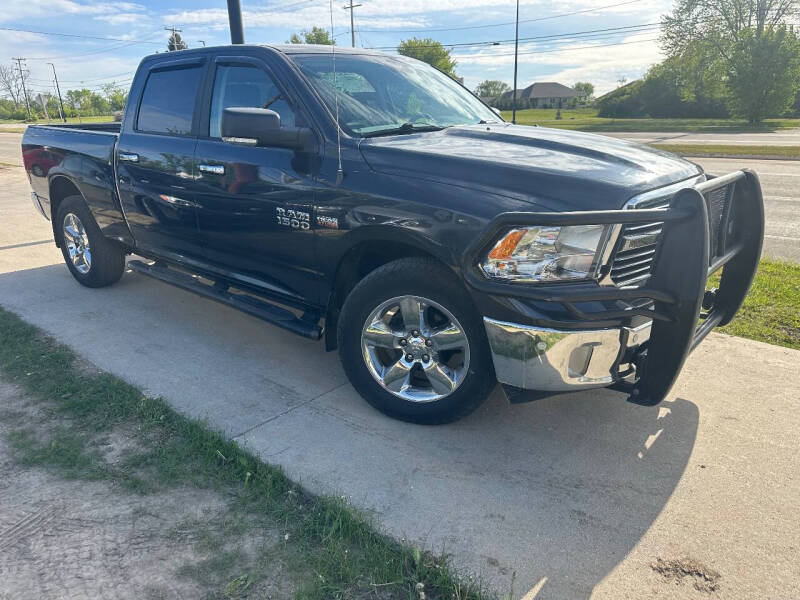 Used 2018 RAM Ram 1500 Pickup Big Horn with VIN 1C6RR7TT9JS262494 for sale in Oak Creek, WI