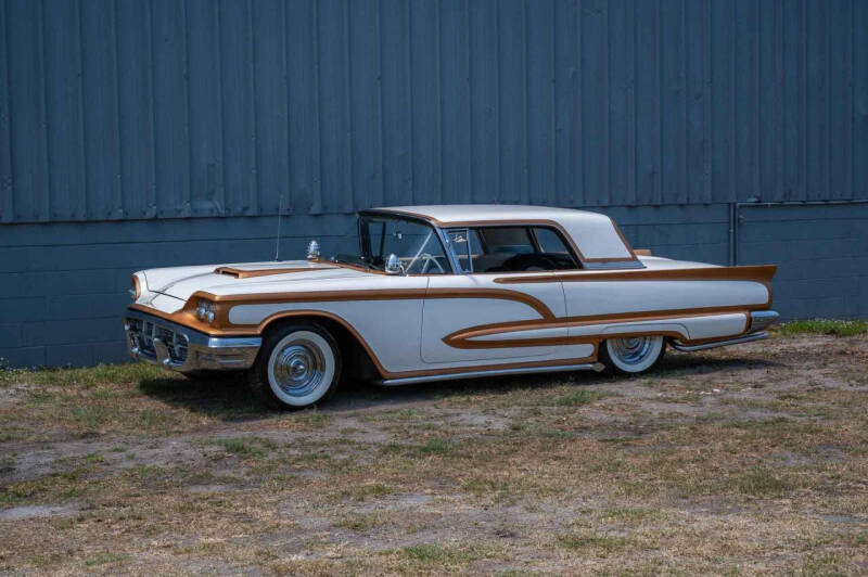 1960 Ford Thunderbird