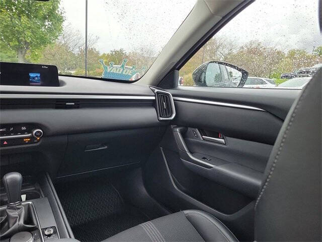 2023 Mazda CX-50 2.5 S Preferred Plus