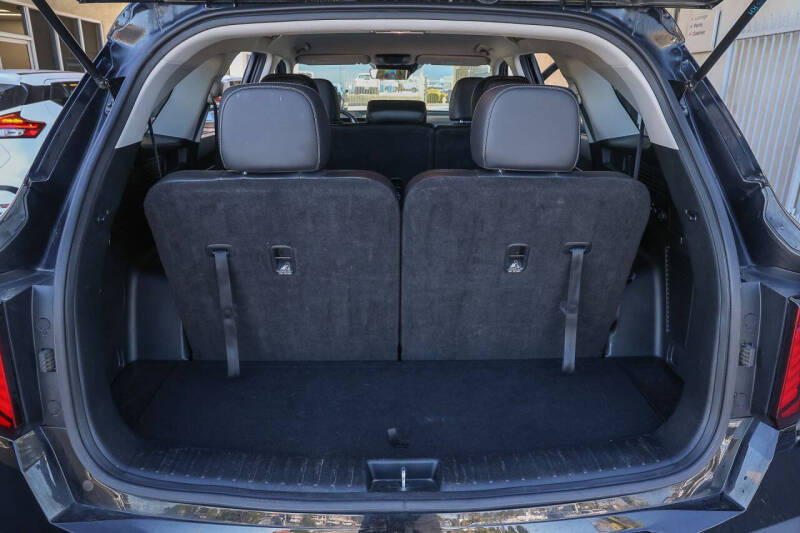2024 Kia Sorento S