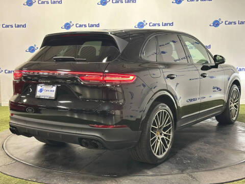2023 Porsche Cayenne