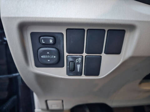 2014 Toyota Prius Two