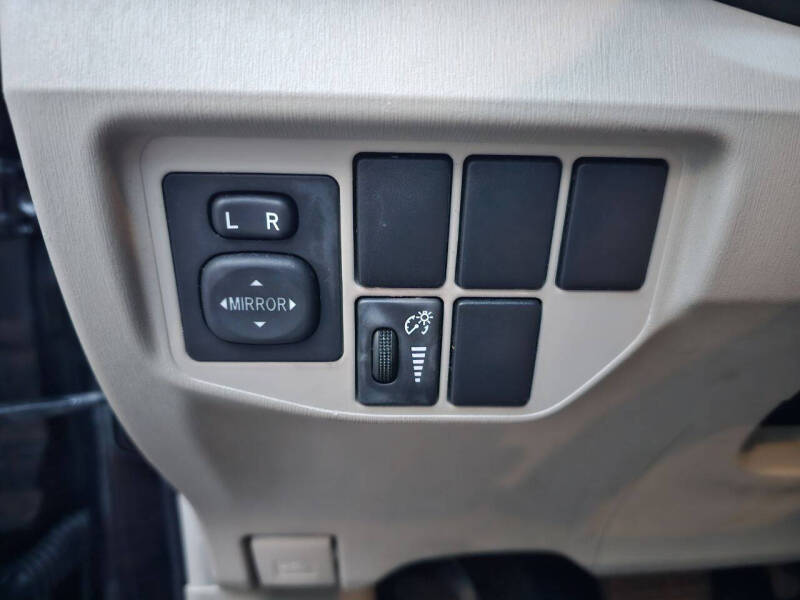 2014 Toyota Prius Two