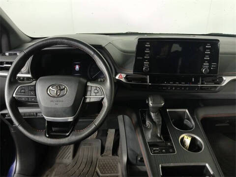 2021 Toyota Sienna XSE 7-Passenger