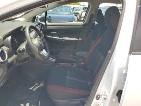 2025 Nissan Versa SR