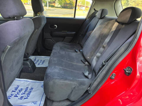 2009 Nissan Versa 1.8 S