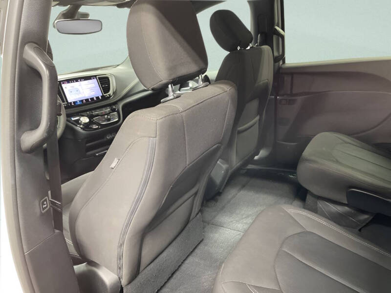 2023 Chrysler Pacifica Touring