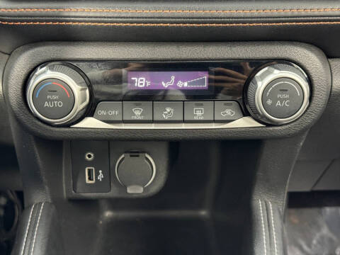 2018 Nissan Kicks SR