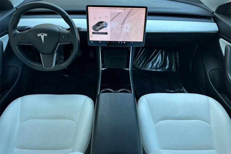 2019 Tesla Model 3 Standard Range Plus