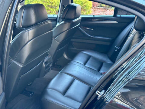 2011 BMW 5 Series 550i xDrive