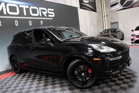2017 Porsche Cayenne GTS