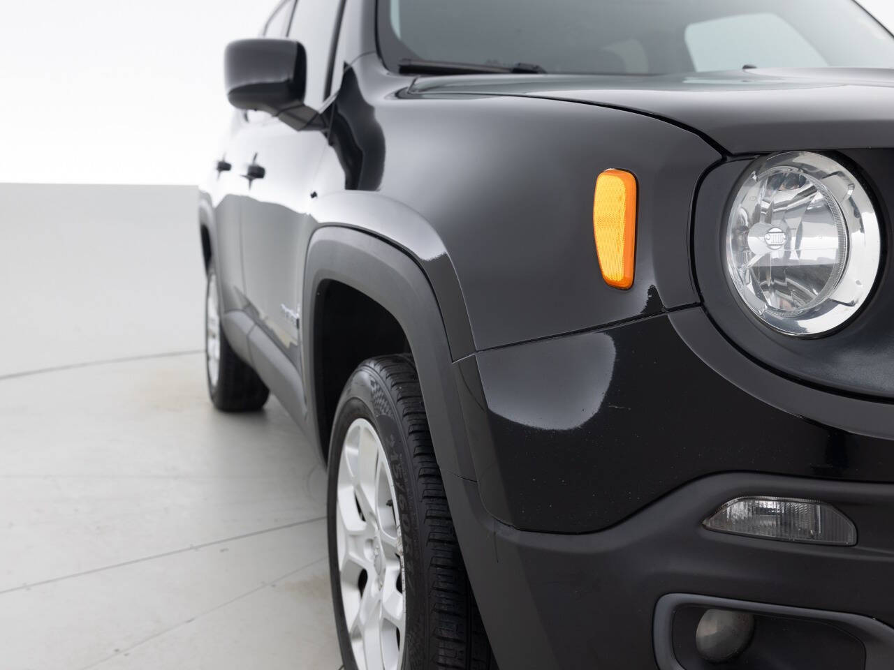 Used Car 2016 Jeep Renegade  Latitude 4x4 4dr Suv For Sale Under $10,000 In Coal City, Illinois