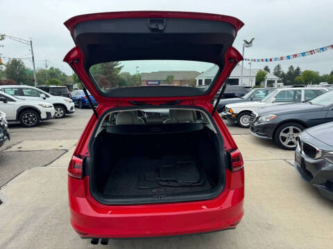 2015 Volkswagen Golf SportWagen