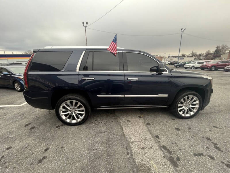 2018 Cadillac Escalade Platinum