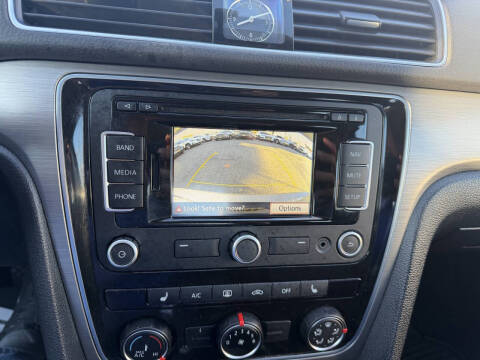 2014 Volkswagen Passat 1.8T SE PZEV