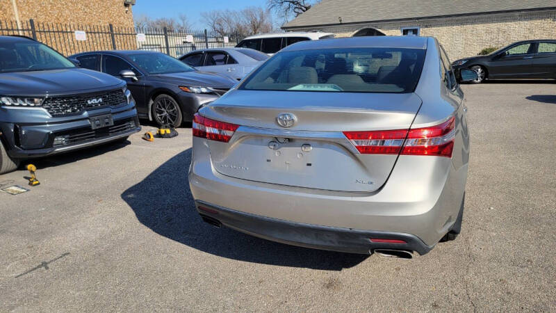 2013 Toyota Avalon XLE