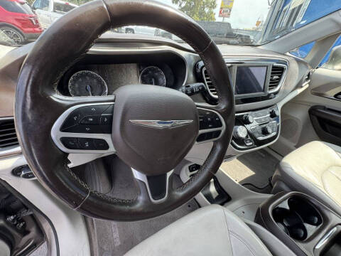 2018 Chrysler Pacifica Touring L