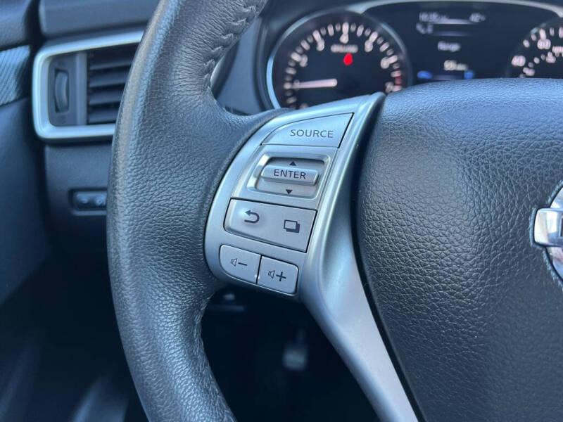 2016 Nissan Rogue SL