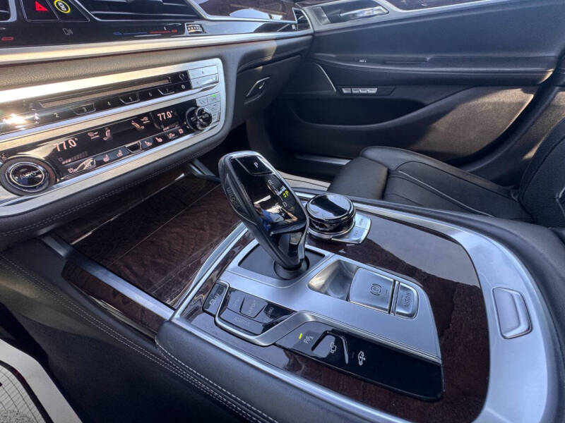 2017 BMW 7 Series 750i xDrive