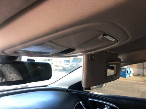 2016 Chrysler 200 Limited