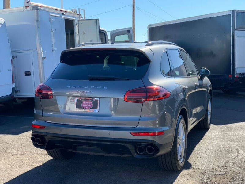 2017 Porsche Cayenne S