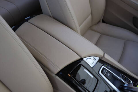 2015 BMW 5 Series 528i